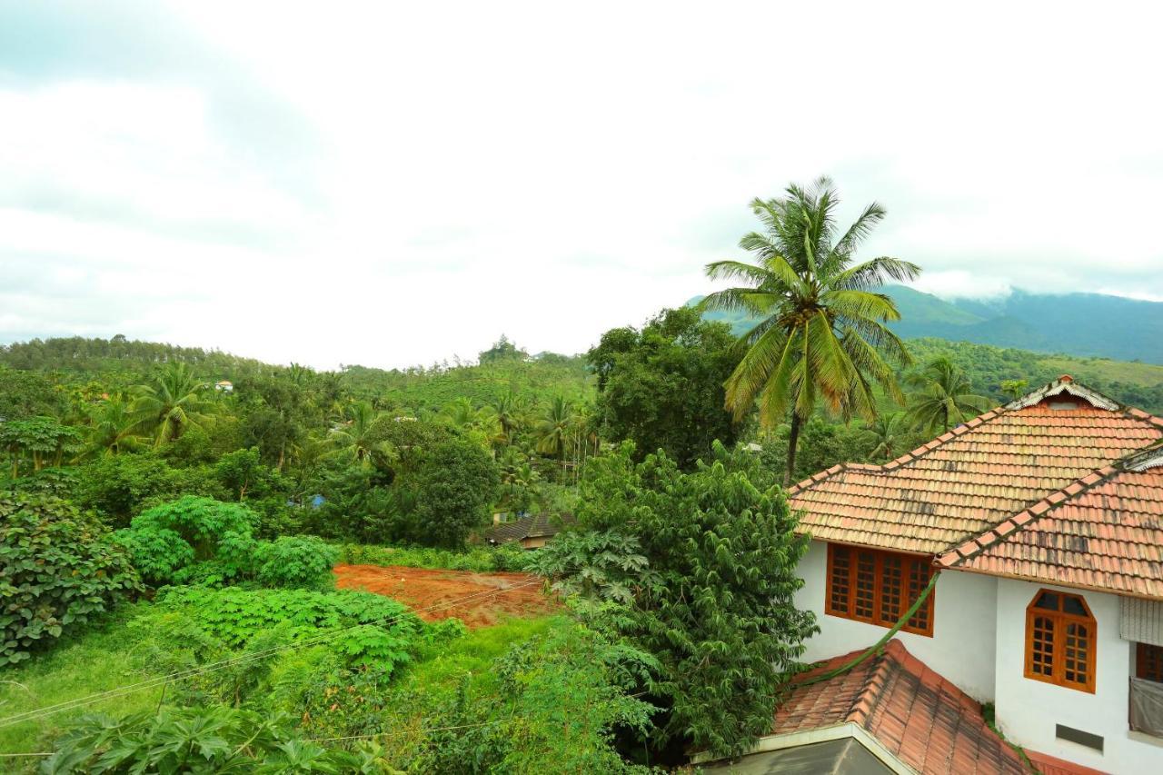 Oyo Home Heavenly Wayanad Vythiri Exterior photo